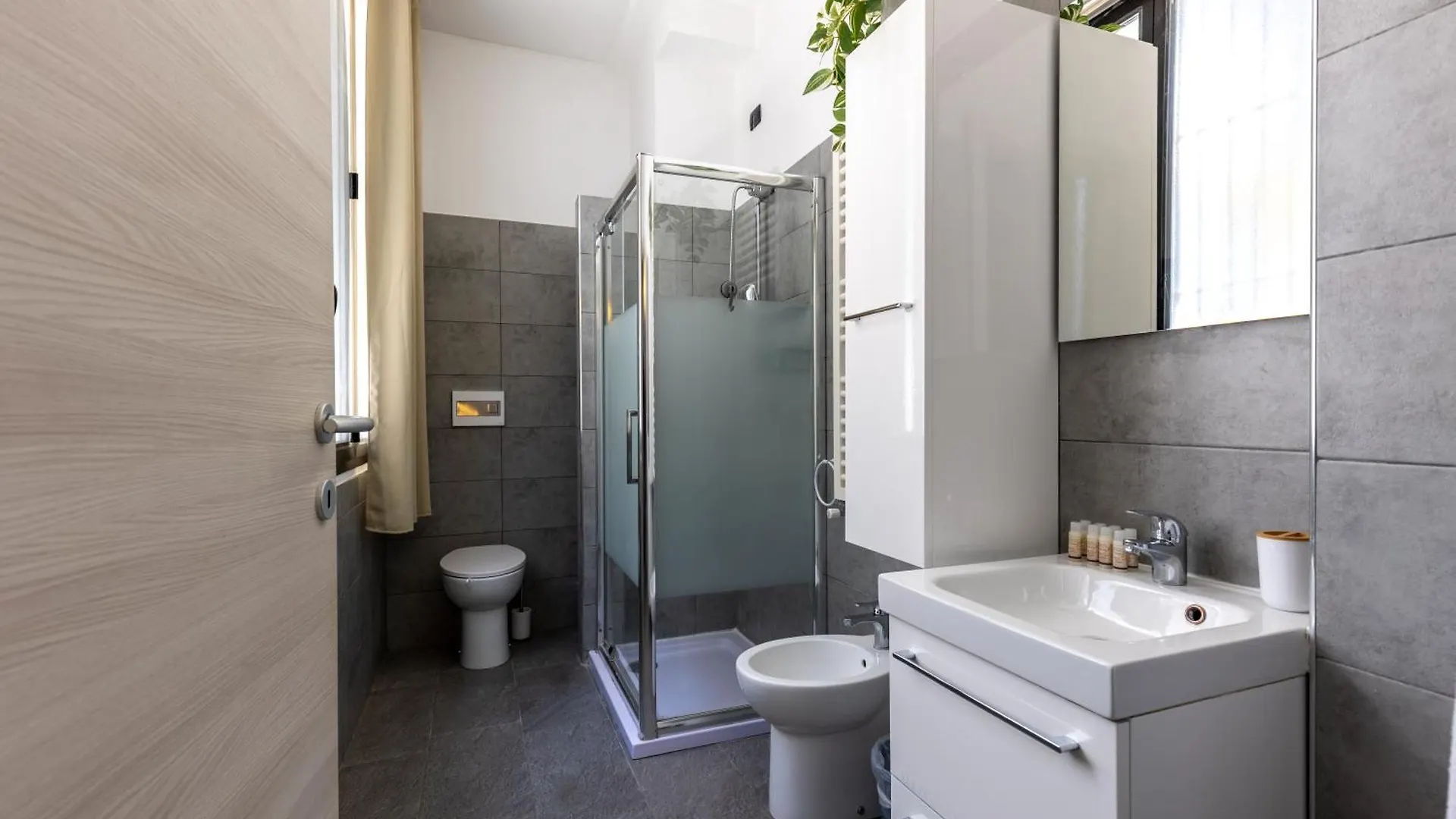 Ferienwohnung Linate - 10 Minutes From Duomo, Wifi Mailand 0*,